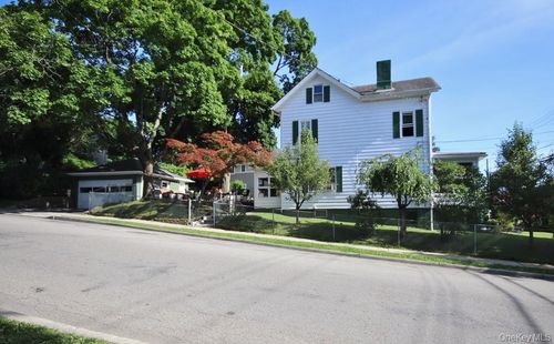 219 Spring St, Ossining, NY, 10562-5723 | Card Image