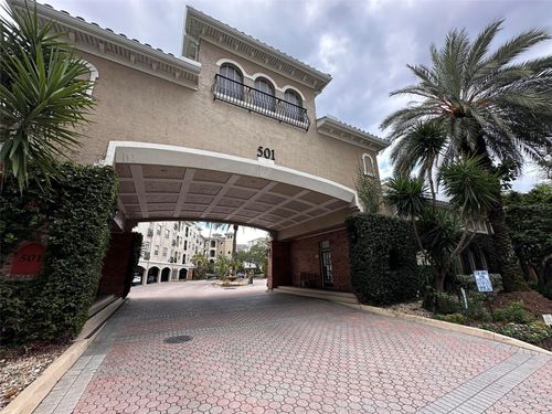 apt-1327-501 Knights Run Ave, TAMPA, FL, 33602-5945 | Card Image