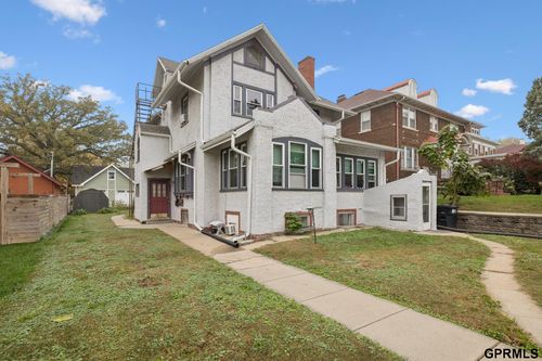 1738 S 32nd Ave, Omaha, NE, 68105-2513 | Card Image