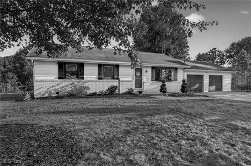 30454 Carey Rd, Salem, OH, 44460-9745 | Card Image