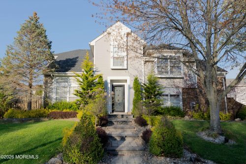 19 Kentucky Way, Freehold, NJ, 07728-4617 | Card Image
