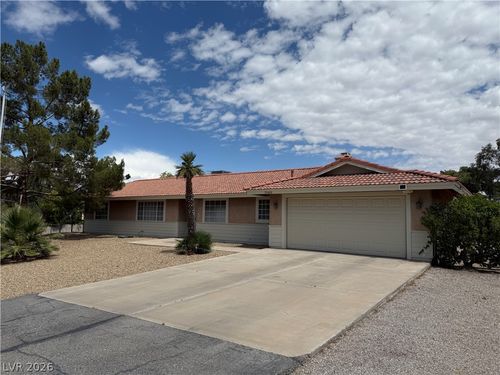 1560 Albino Dr, Henderson, NV, 89002-3442 | Card Image