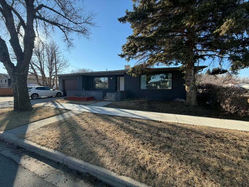 1216 23 St N, Lethbridge, AB, T1H3T4 | Card Image