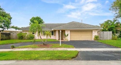 0-921 Trace Dr, Deerfield Beach, FL, 33441 | Card Image