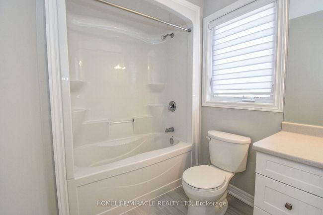 25 Barker Pky, House other with 3 bedrooms, 3 bathrooms and 2 parking in Thorold ON | Image 36