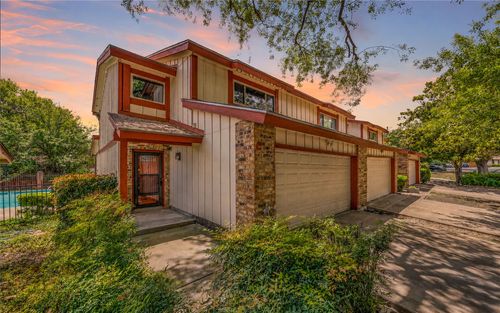 c-8903 Trone Cir, Austin, TX, 78758-6543 | Card Image