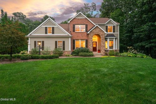 33 Shelbourne Dr, Halfmoon, NY, 12065-6255 | Card Image