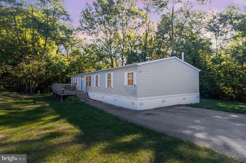 27 Helena Ln, CARLISLE, PA, 17015-8826 | Card Image