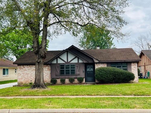 1846 Michele Dr, Sugar Land, TX, 77498-2240 | Card Image
