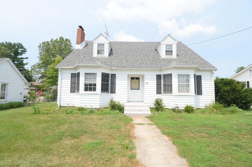 108 W Beaver Street, Morocco, IN, 47963 | Card Image