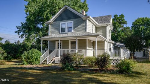 224 1st Street E, Center, ND, 58530 | Card Image
