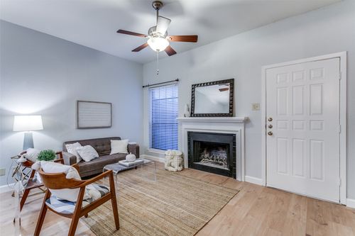 111-3904 Rawlins St, Dallas, TX, 75219-3667 | Card Image