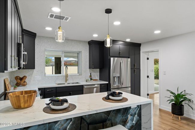 3707 E Amelia Ave, House other with 5 bedrooms, 3 bathrooms and null parking in Phoenix AZ | Image 9