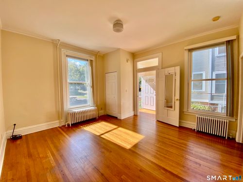 1b-239 Edwards St, New Haven, CT, 06511-0919 | Card Image