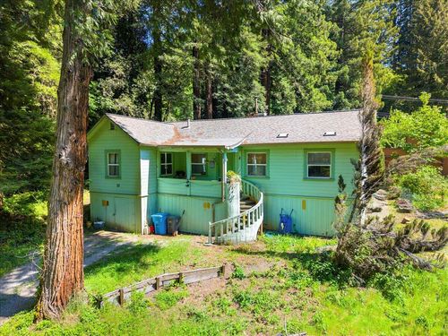 33 Maple Dr, Weott, CA, 95571-5013 | Card Image