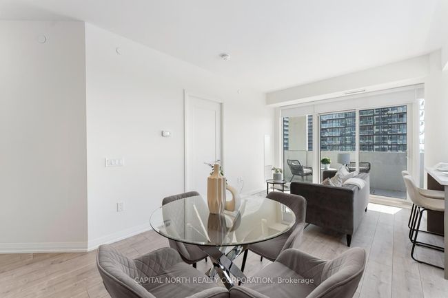 1718 - 9000 Jane St, Condo with 2 bedrooms, 2 bathrooms and 1 parking in Concord ON | Image 7