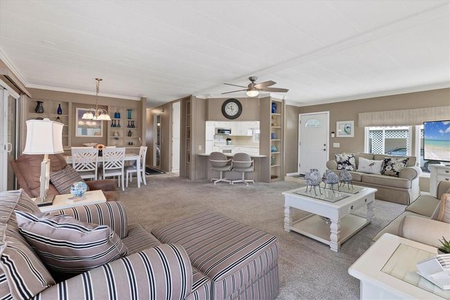 Living/Dining Room/Kitchen | Image 9