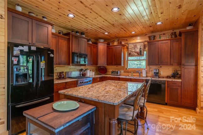 274 Cliffside Dr, House other with 3 bedrooms, 3 bathrooms and null parking in Glade Valley NC | Image 12