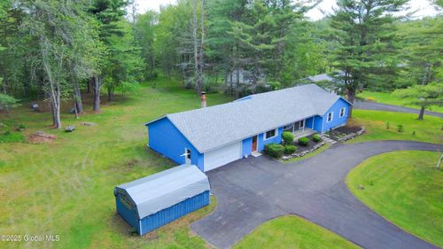 22 Elm Ln Ext, Greenville, NY, 12083-1831 | Card Image