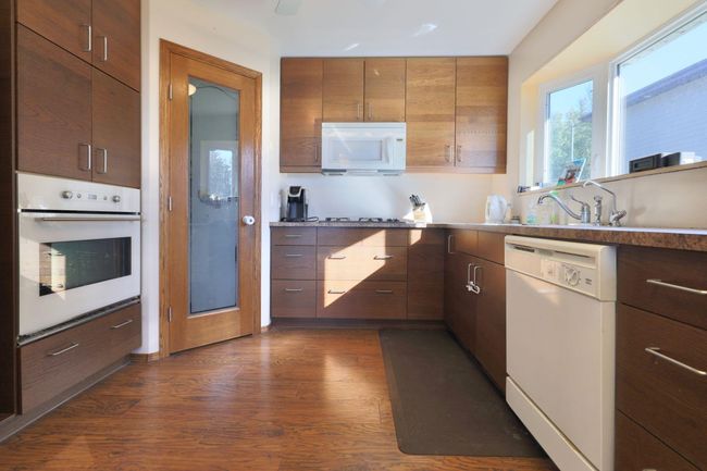 27 Lakeshore Dr, House other with 4 bedrooms, 2 bathrooms and 5 parking in Sundance Beach AB | Image 6