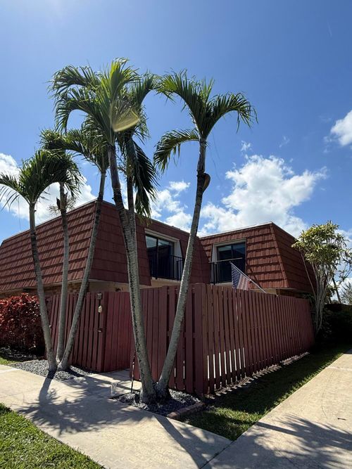 125-1420 Augusta Cir, Delray Beach, FL, 33445-5758 | Card Image