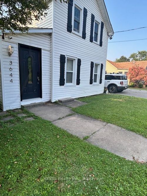 3644 Elm St, Fort Erie, ON, L0S1N0 | Card Image
