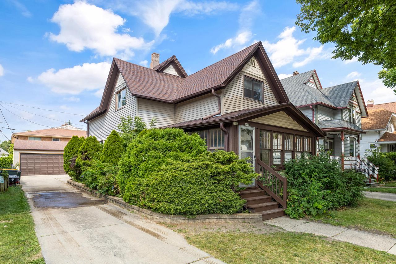 80th St, Milwaukee, WI 53214