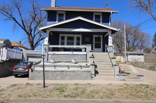 911 32nd St, Sioux City, IA, 51104-2713 | Card Image