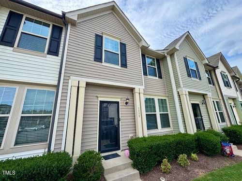 3008 Haskell Dr, Raleigh, NC, 27610-8022 | Card Image