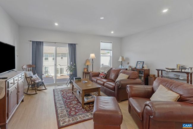 6031 Mccomb St, House attached with 3 bedrooms, 3 bathrooms and null parking in CROZET VA | Image 10