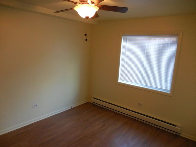 APT-101 - 391 Park Ave, Condo with 2 bedrooms, 1 bathrooms and 1 parking in Highland Park IL | Image 7