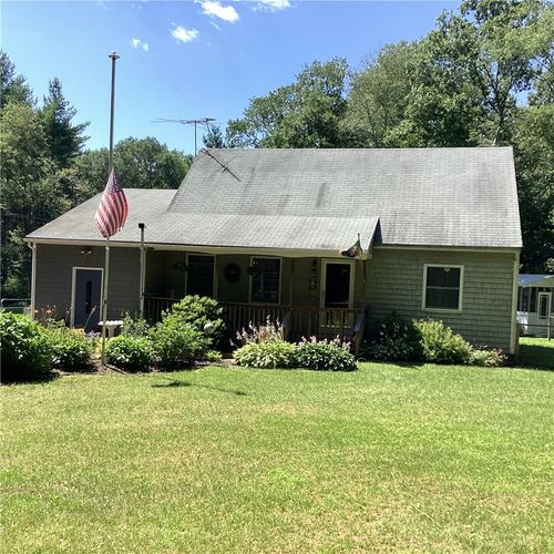 6786 Flat River Rd, Coventry, RI, 02827-2004 | Card Image