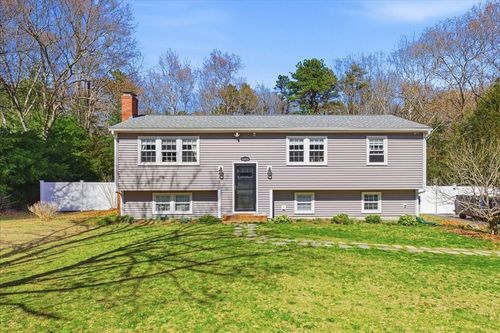 53 Colby Dr, Halifax, MA, 02338-1002 | Card Image