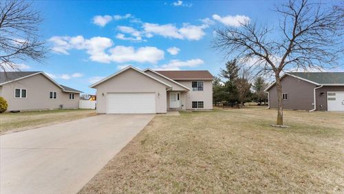 381 Morning View Ln, Sauk Centre, MN, 56378-8377 | Card Image