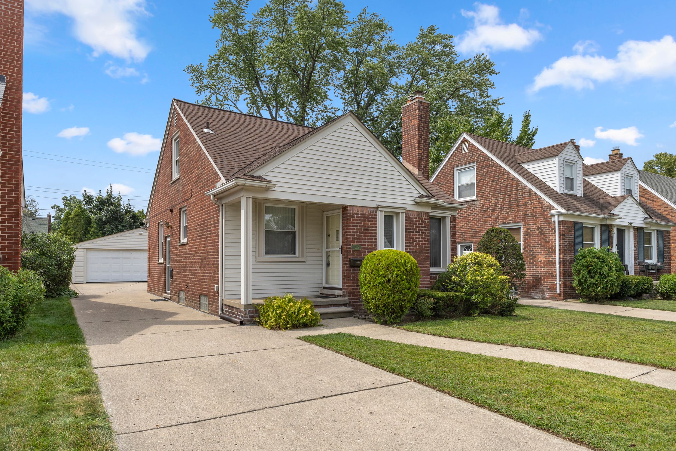 Nightingale St, Dearborn, MI 48128