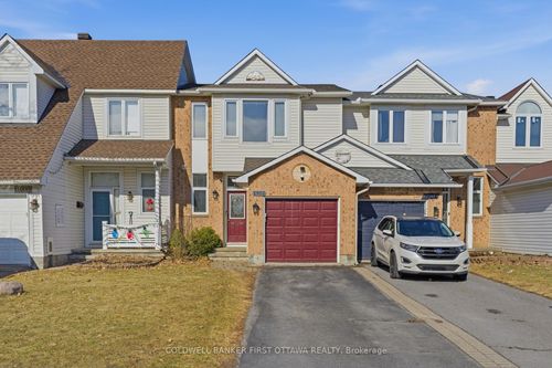 1902 Hennessy Cres, Orleans, ON, K4A3X7 | Card Image