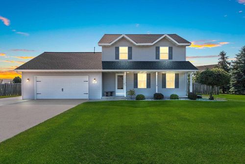 1571 Shawdow Ridge Way, LAWRENCE, WI, 54115 | Card Image