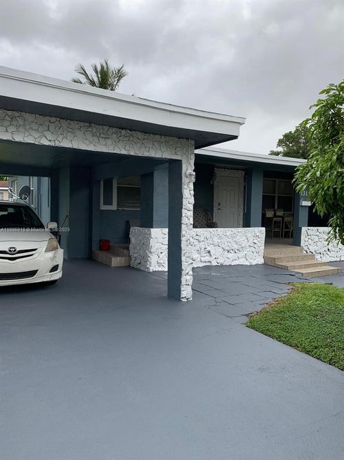 131 Carolina Ave, Fort Lauderdale, FL, 33312-1118 | Card Image