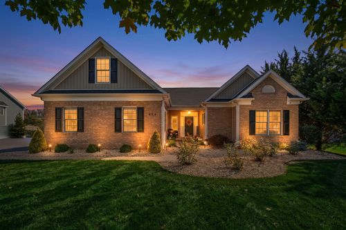 304 Gray Dr, WAYNESBORO, VA, 22980-7489 | Card Image