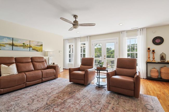 living room | Image 8