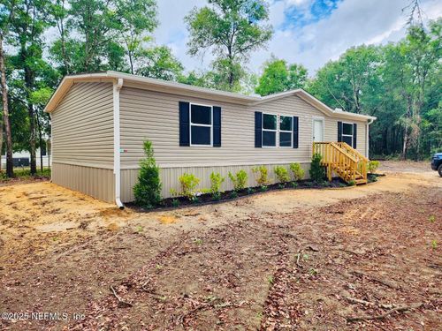 221 Maltas Ave, Interlachen, FL, 32148-6578 | Card Image