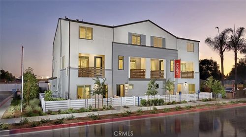 1330 W Oakcrest Paseo, Ontario, CA, 91762 | Card Image