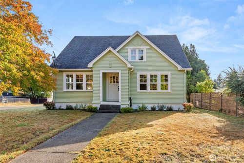 803 Fowler St, Raymond, WA, 98577-4610 | Card Image