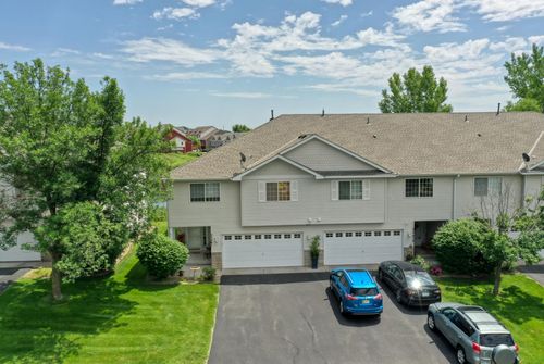 22481 Evergreen Cir, Forest Lake, MN, 55025-6501 | Card Image