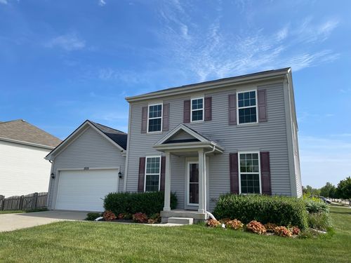 2009 Mayfair Dr, Island Lake, IL, 60042-8841 | Card Image