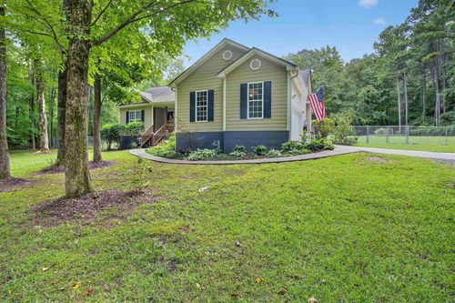 1041 Apalachee Woods Dr, Buckhead, GA, 30625-1508 | Card Image