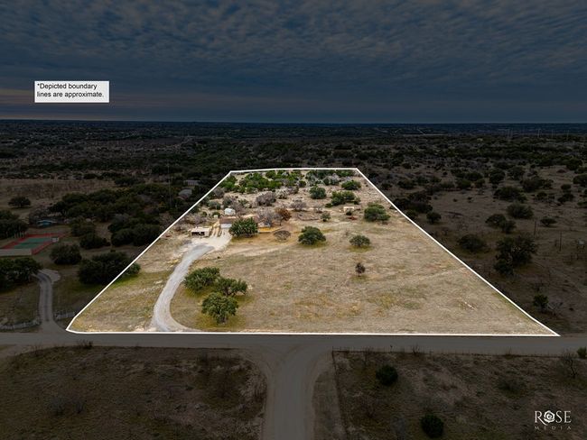 433 Private Rd 2205, House other with 3 bedrooms, 2 bathrooms and 2 parking in Sonora TX | Image 4