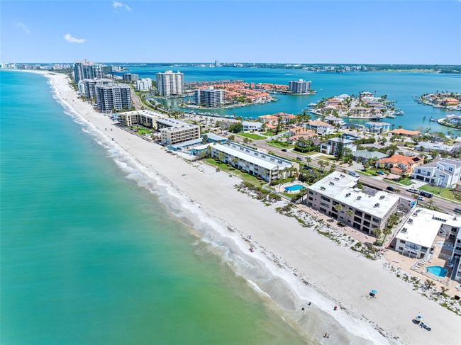 APT-108 - 3210 Gulf Blvd, Condo with 2 bedrooms, 2 bathrooms and null parking in Belleair Beach FL | Image 34
