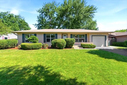 567 Northampton Cir, Elk Grove Village, IL, 60007-3535 | Card Image