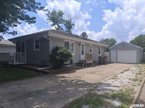 1519 S 3rd St, Pekin, IL, 61554-5601 | Card Image